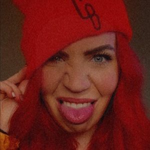 Meet your Posher, Cait